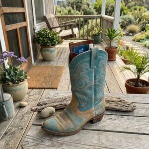 Handmade Cowhide Boot Wallet